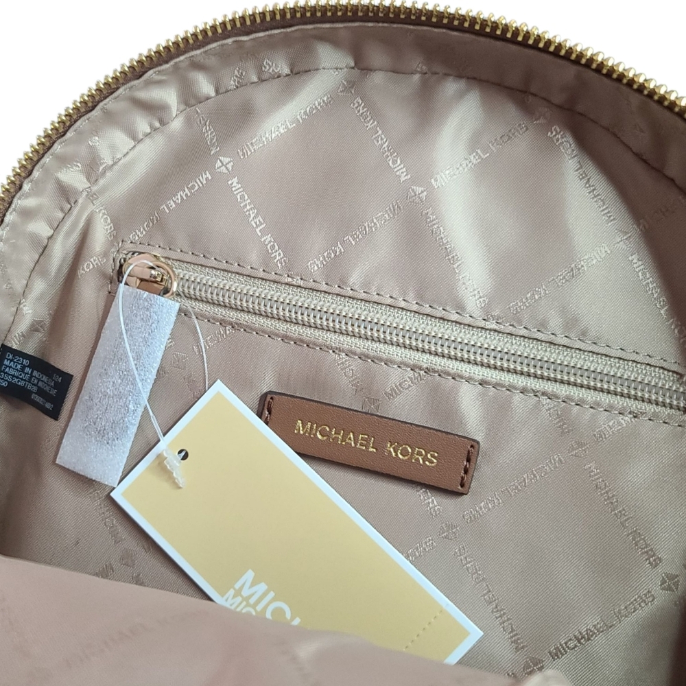 NWT Michael Kors Jaycee Medium Logo Backpack In VANILLA - Picture 9 of 13